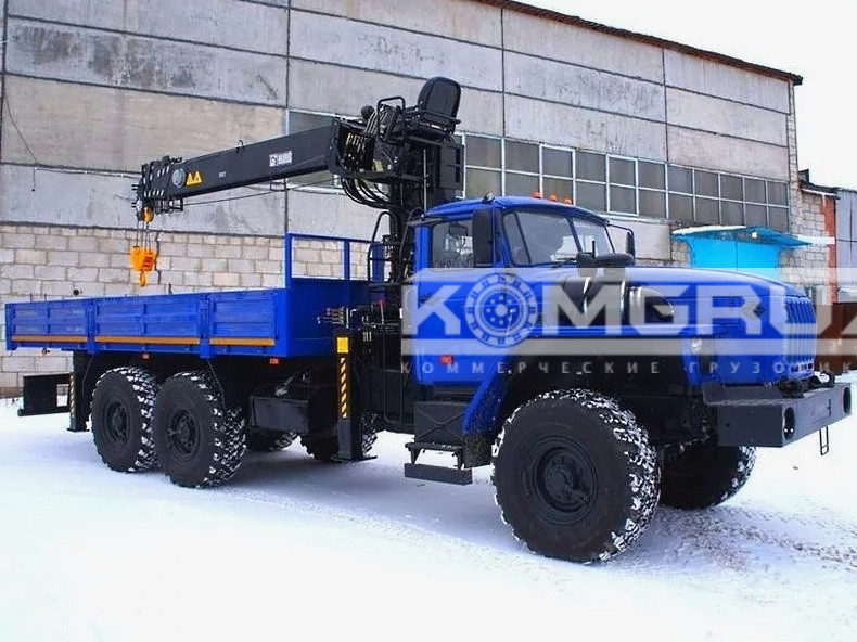 Бортовой Урал 4320 капотный с КМУ Hangil hgc 976