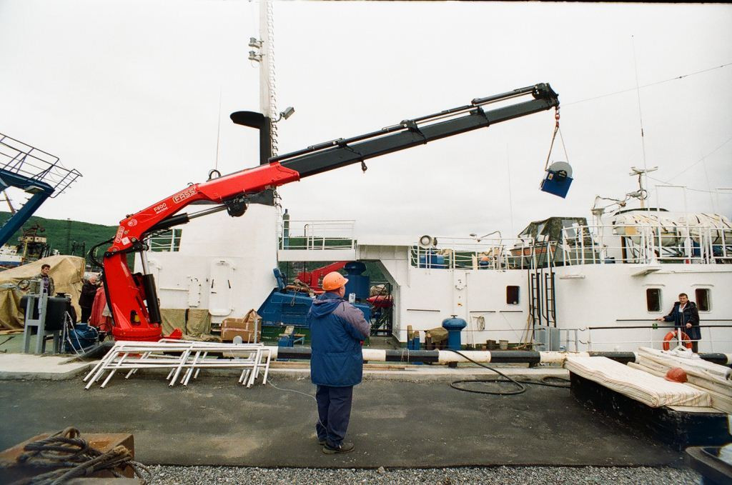 КМУ Fassi F600RA.2.24 фото