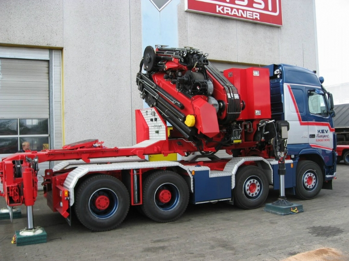 КМУ Fassi F1300RA.2.26