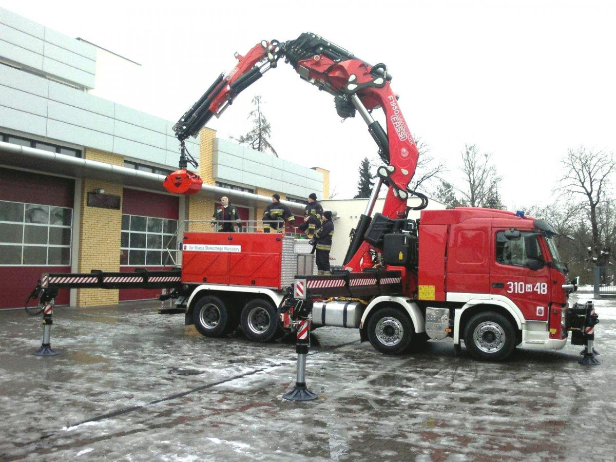 КМУ Fassi F1950RAL.2.28 L816L фото